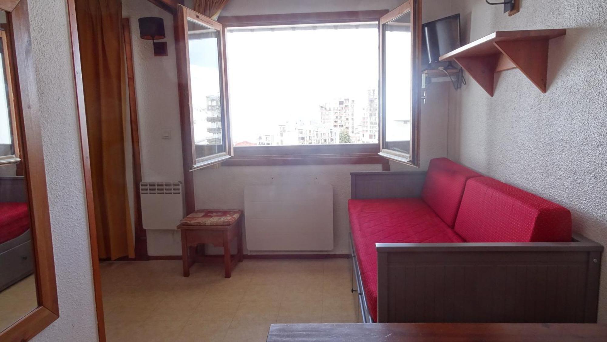 Borsat 4 Apartment ทีนเญอ ภายนอก รูปภาพ