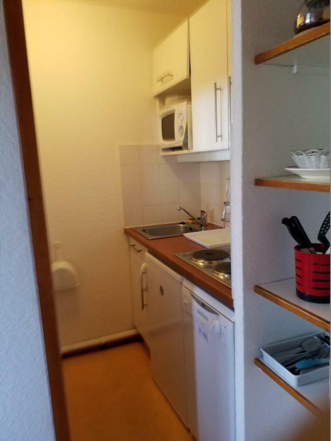 Borsat 4 Apartment ทีนเญอ ภายนอก รูปภาพ